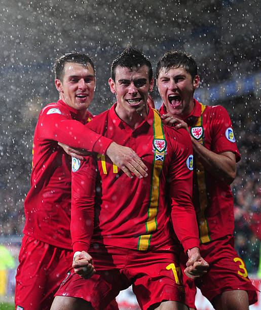 2025金球奖候选亚马尔赛季数据：55场18球25助，国内三冠王.